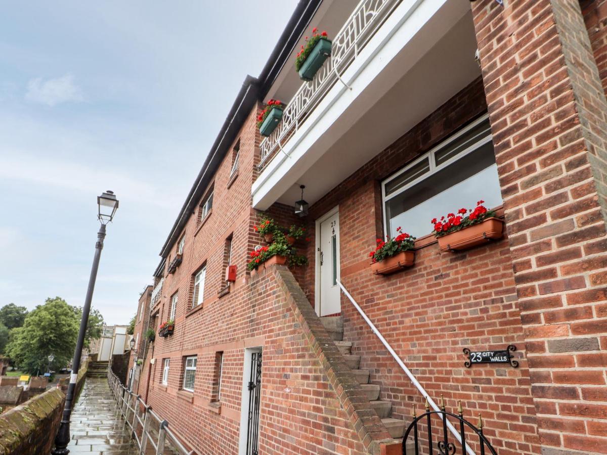 Apartamento Dee Heights Penthouse Chester Exterior foto