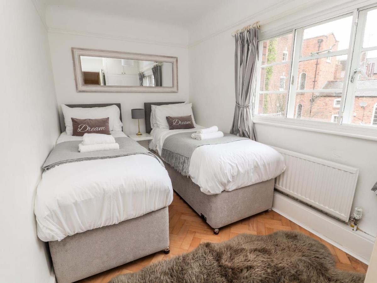 Apartamento Dee Heights Penthouse Chester Exterior foto